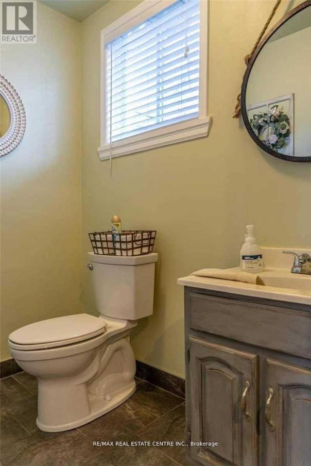 Ultra Close To Clifton Hill And The Falls & Wonderful Free Breakfast Delivered Daily Holiday home Niagara Falls