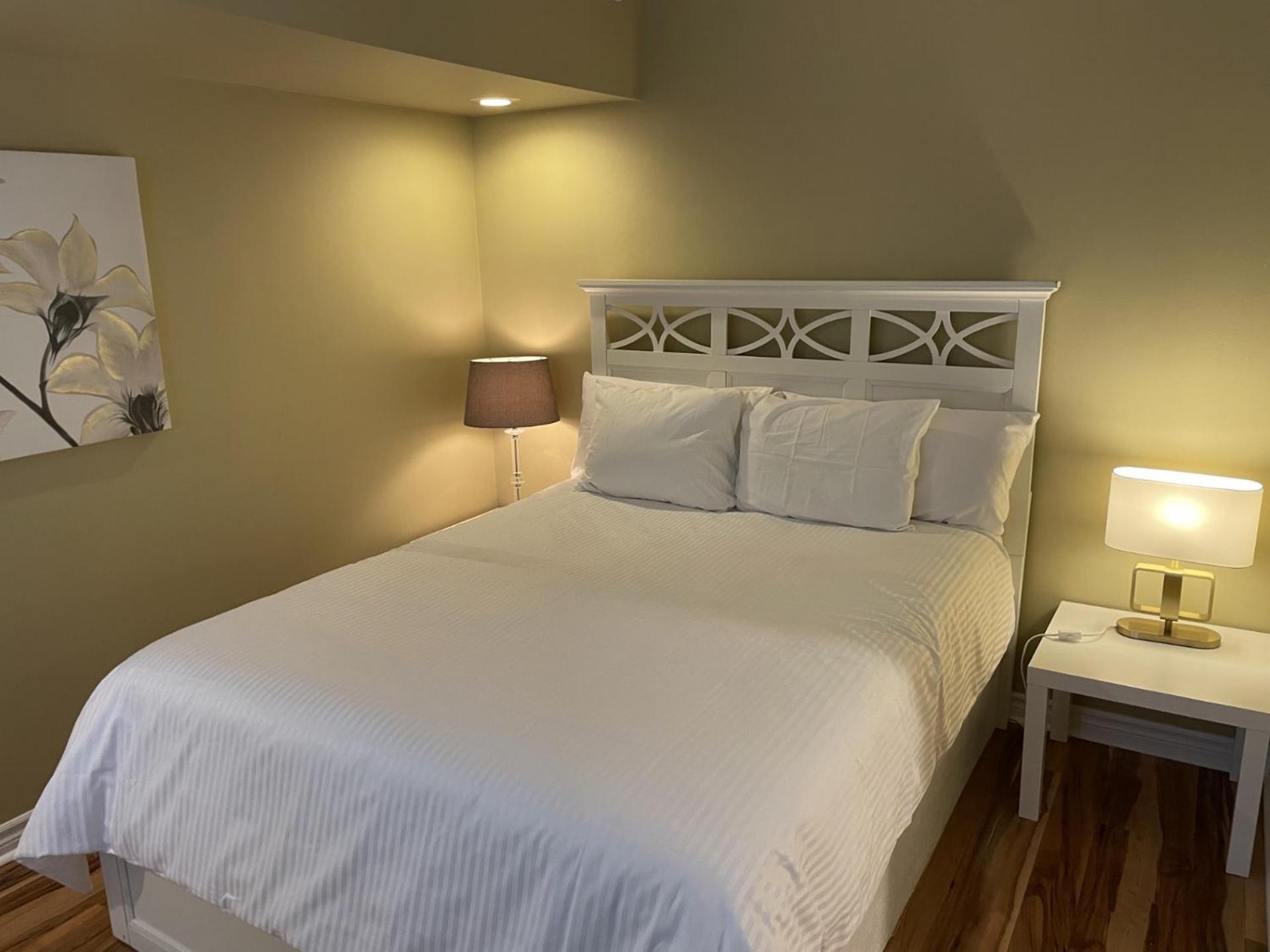 Ultra Close To Clifton Hill And The Falls & Wonderful Free Breakfast Delivered Daily *